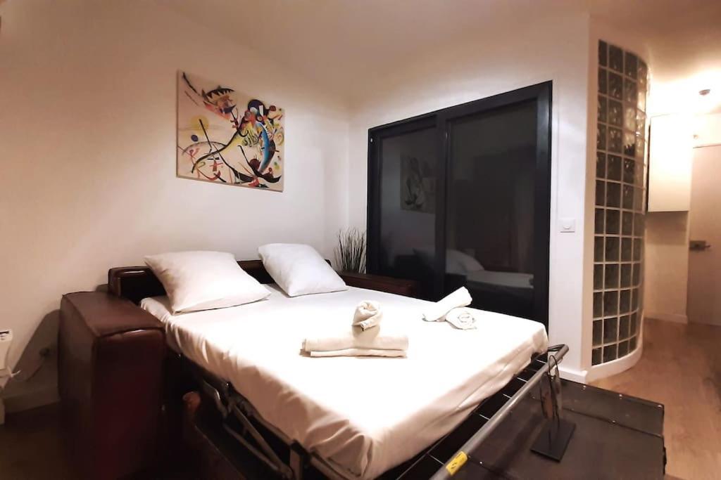 Midnight In Paris Montmartre Apartment Екстериор снимка