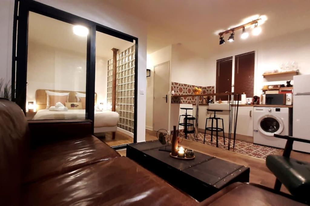 Midnight In Paris Montmartre Apartment Екстериор снимка