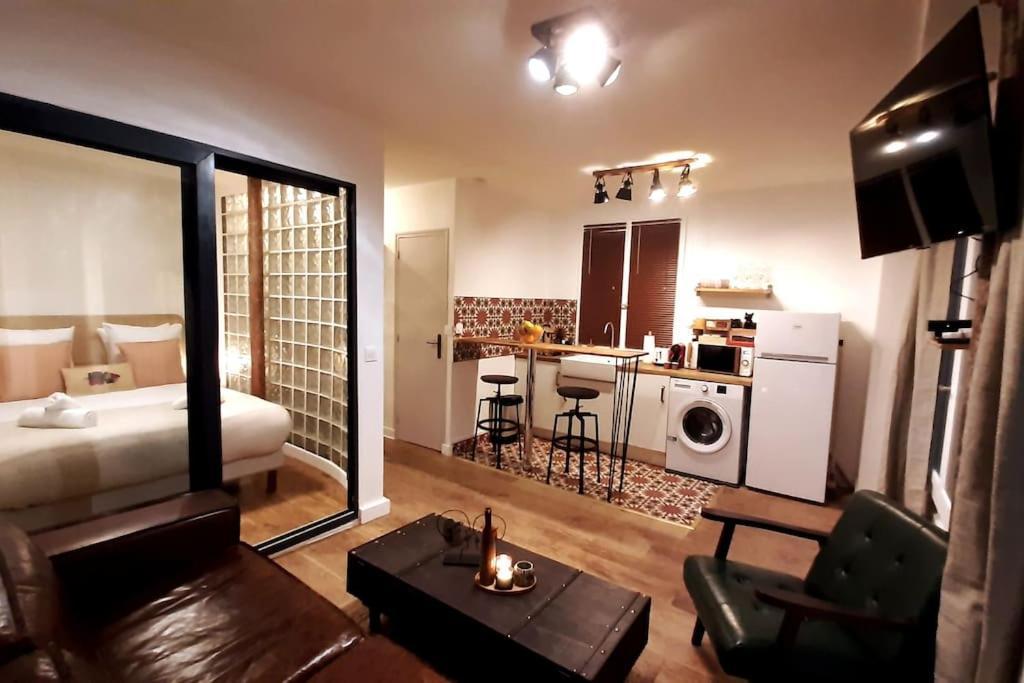Midnight In Paris Montmartre Apartment Екстериор снимка