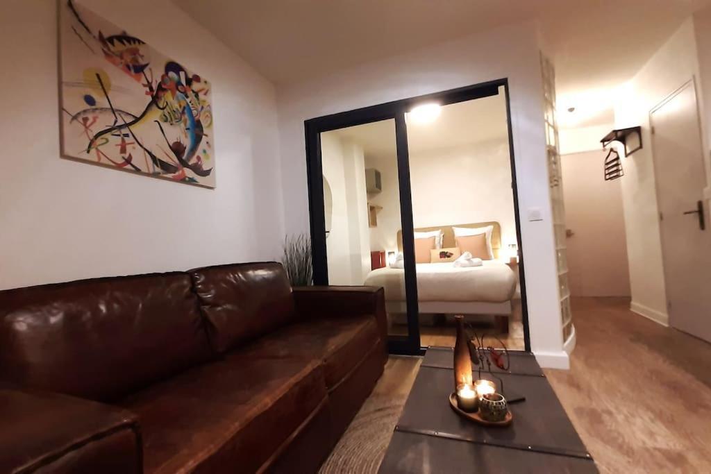 Midnight In Paris Montmartre Apartment Екстериор снимка
